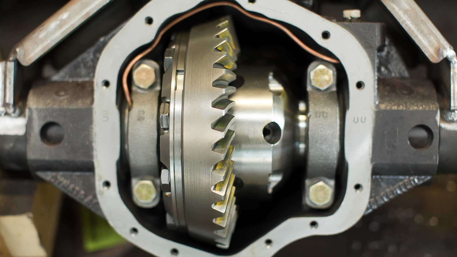 4x4 Differentials & Drivetrain specialist in rebuilding & regearing