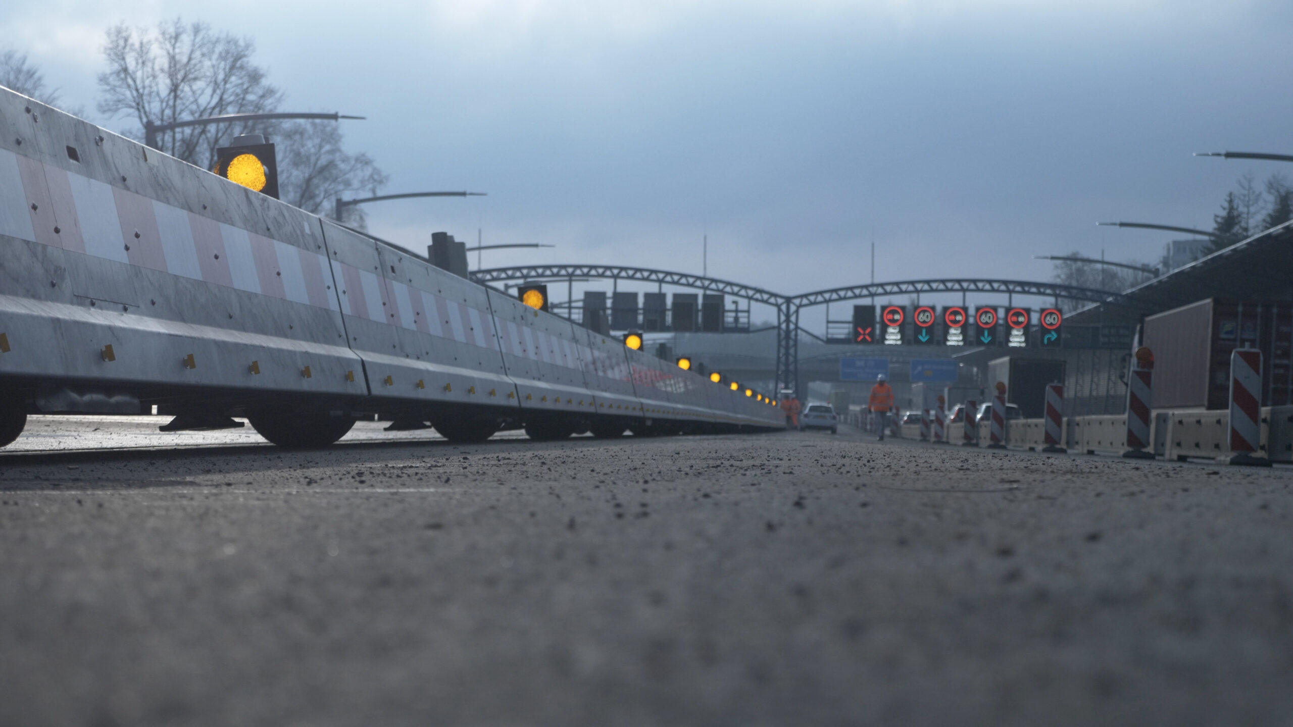 Movable crash barrier one arm system SPIE Movable Barrier