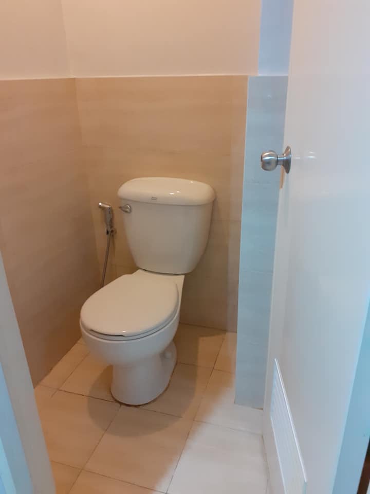 For rent La Guardia Flats 2 studio unit. It Park Lahug cebu City. Near it Park MoveInTheCity