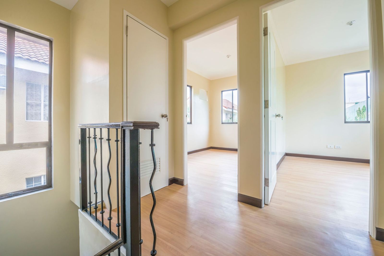 3 Storey Townhouse near SM Bacoor MoveInTheCity