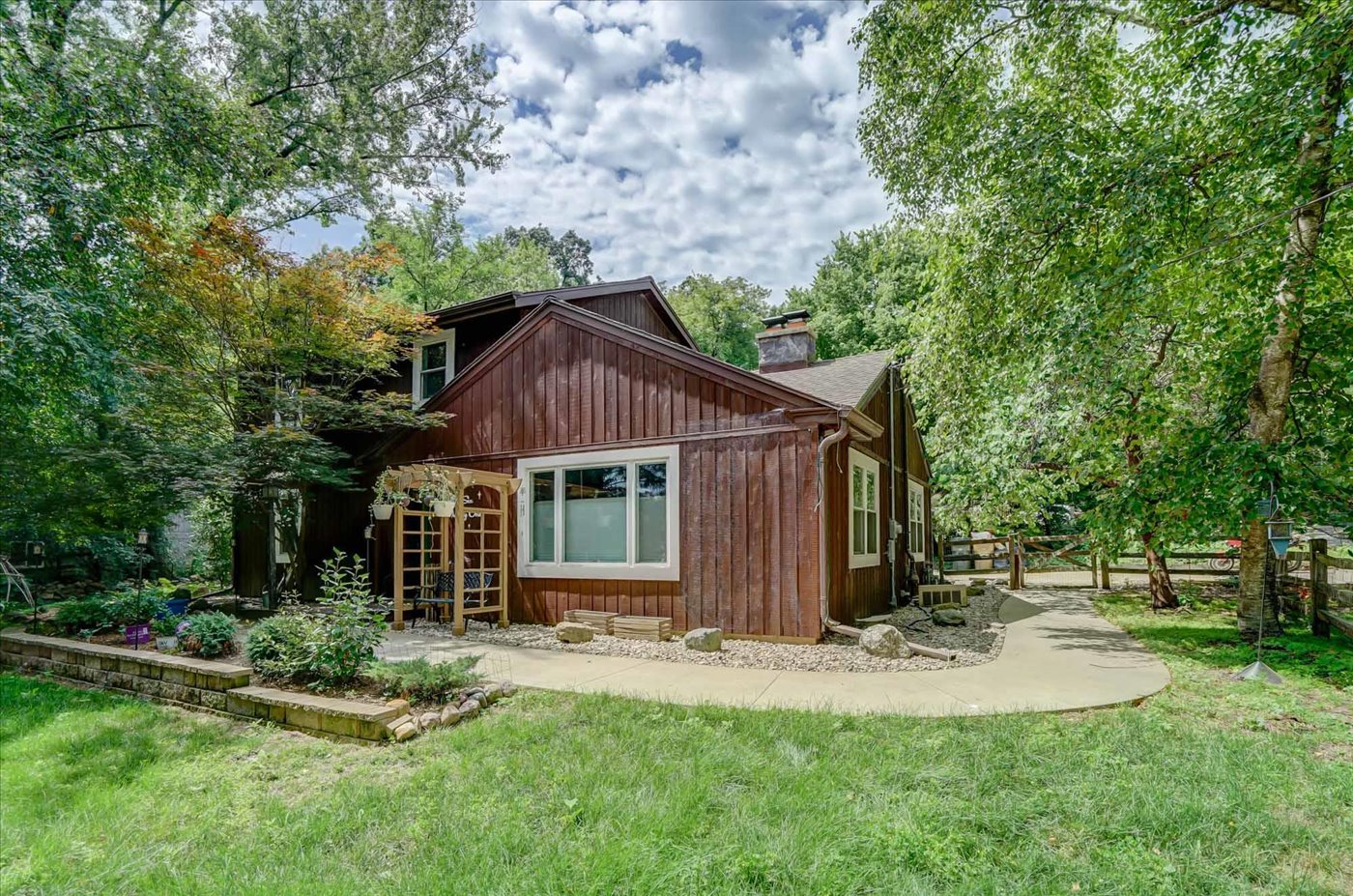 SOLD5621 Old Middleton Rd Mode Realty Network