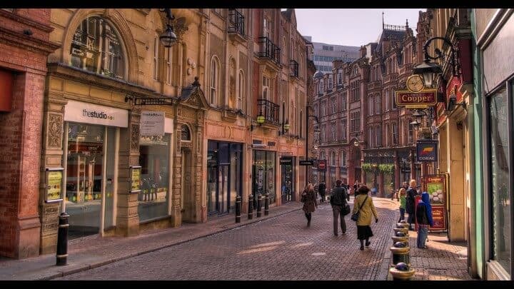 Moving to Birmingham, UK? 2018 Living Costs & Relocation Tips