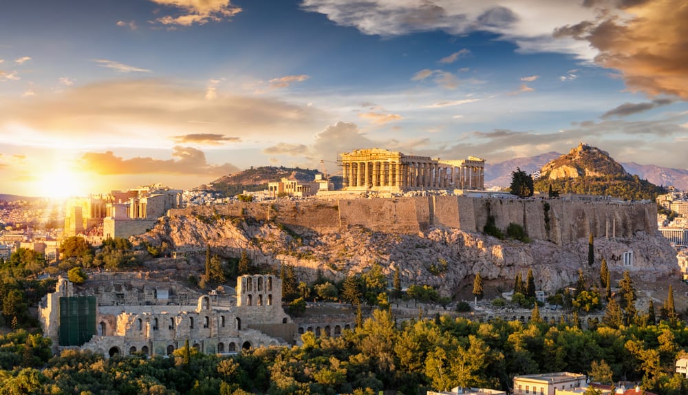 Moving to Greece? 2023 Living Costs & Relocation Tips