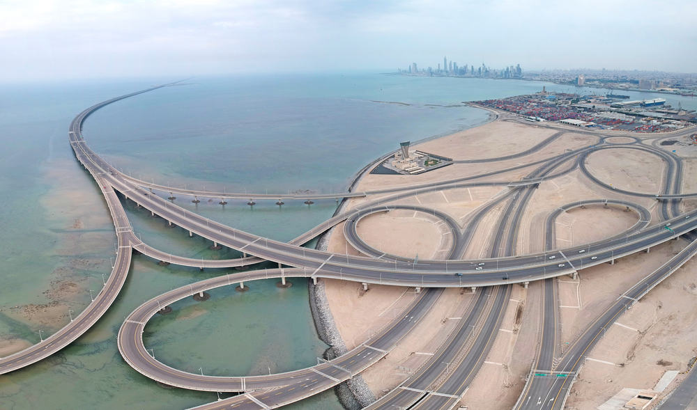 Moving to Kuwait? 2024 Living Costs & Relocation Tips