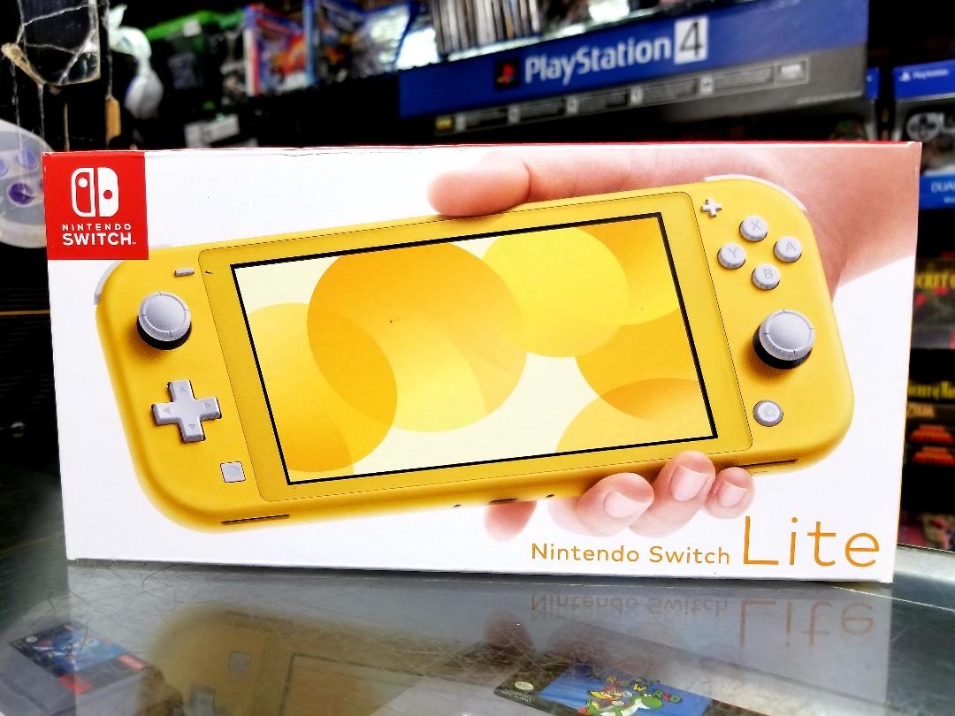 Nintendo Switch Lite Yellow Movie Galore