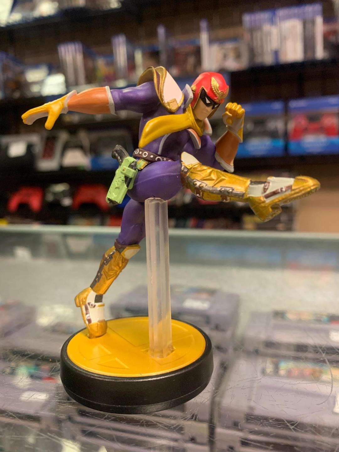 Amiibo Captain Falcon (Super Smash Bros Series) Movie Galore
