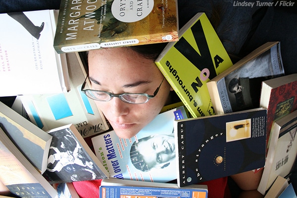 DO’S and DON’TS when packing books for moving Moving Tips