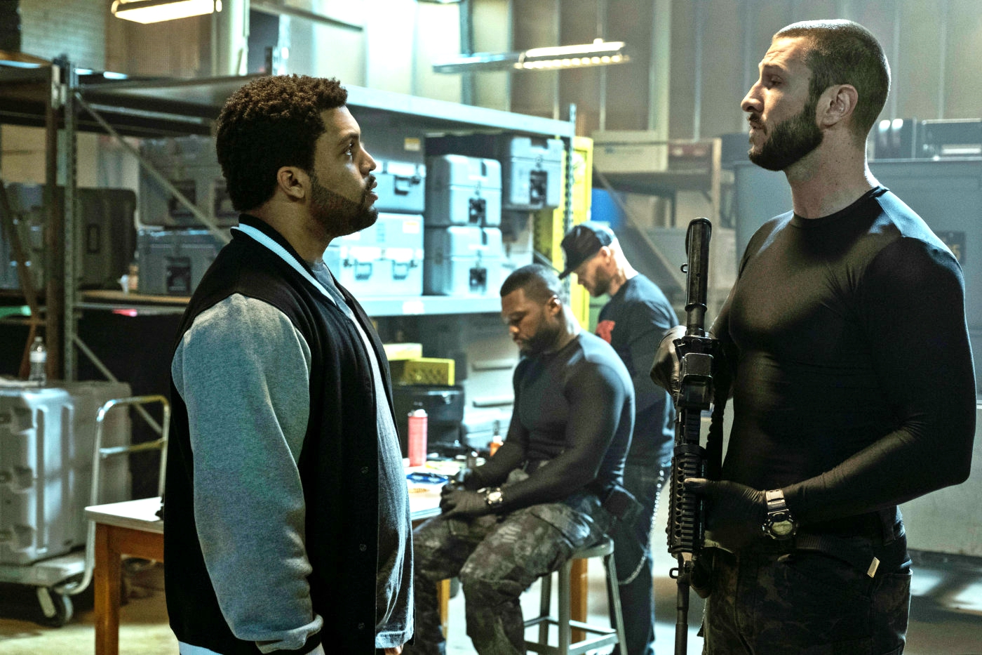 Den of Thieves (2018) Review!!! to Moviz Ark!