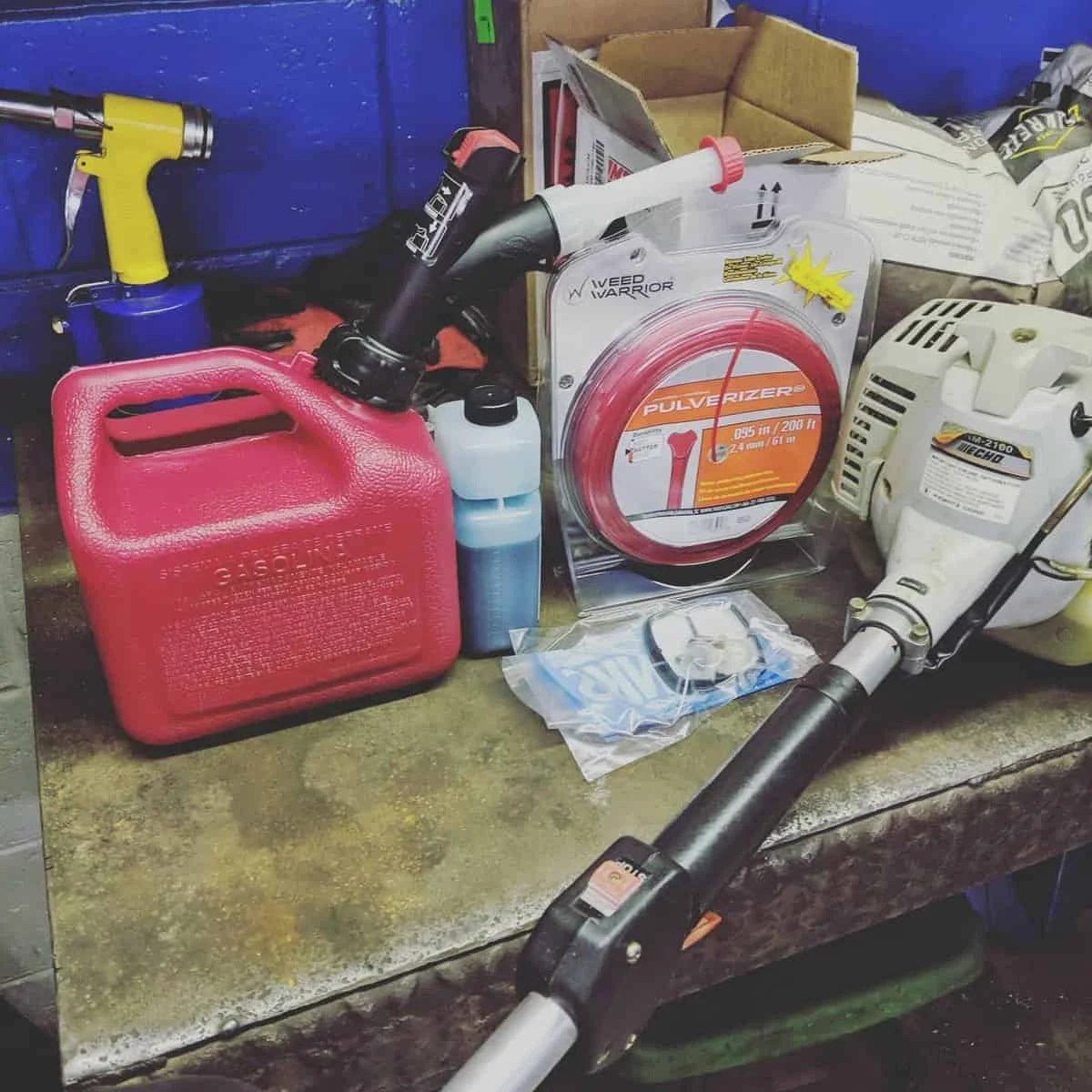 What Type Of Fuel Is Used For The String Trimmer?