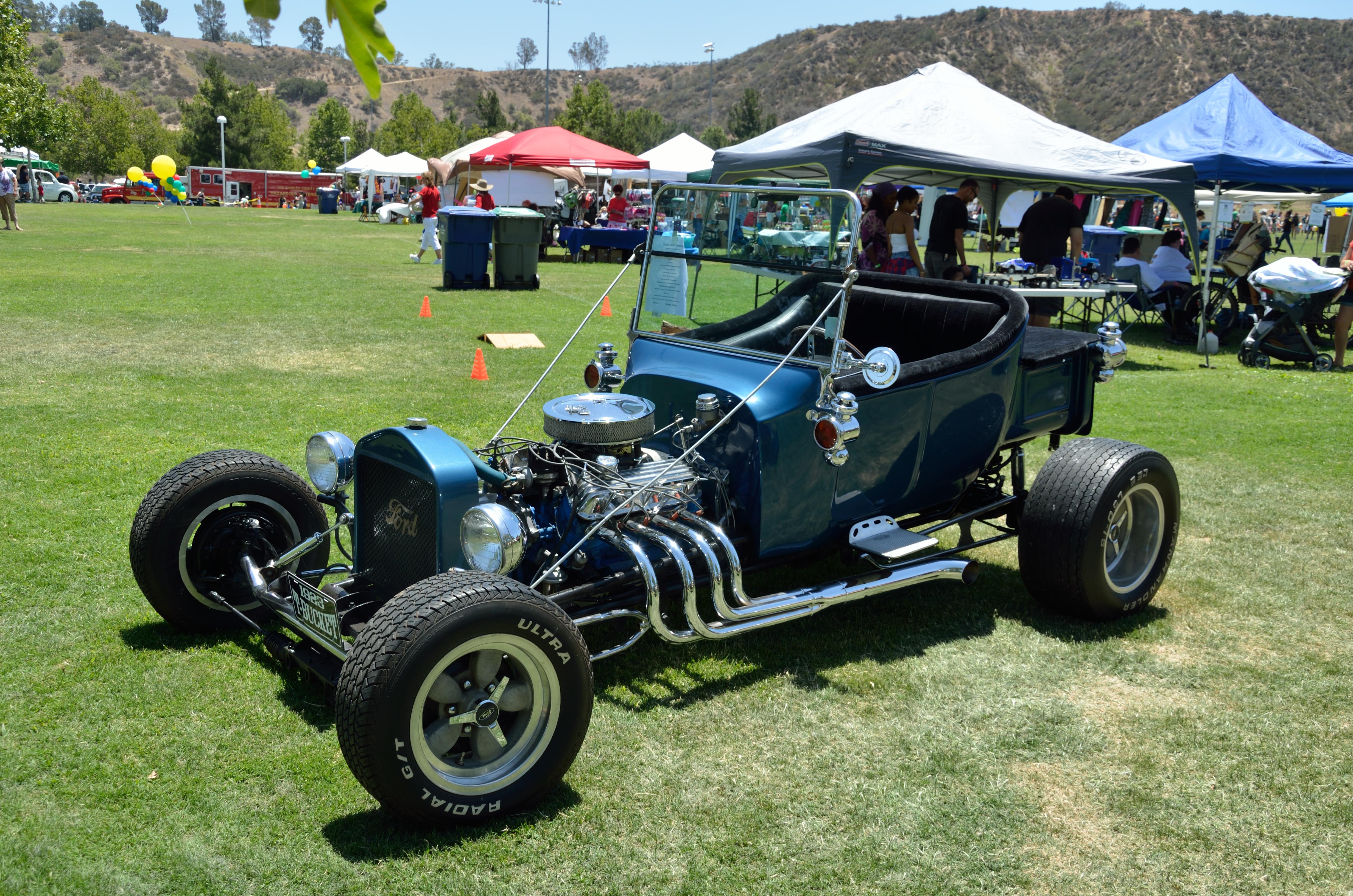 santa-clarita-senior-center-s-touch-a-truck-mowryjournal
