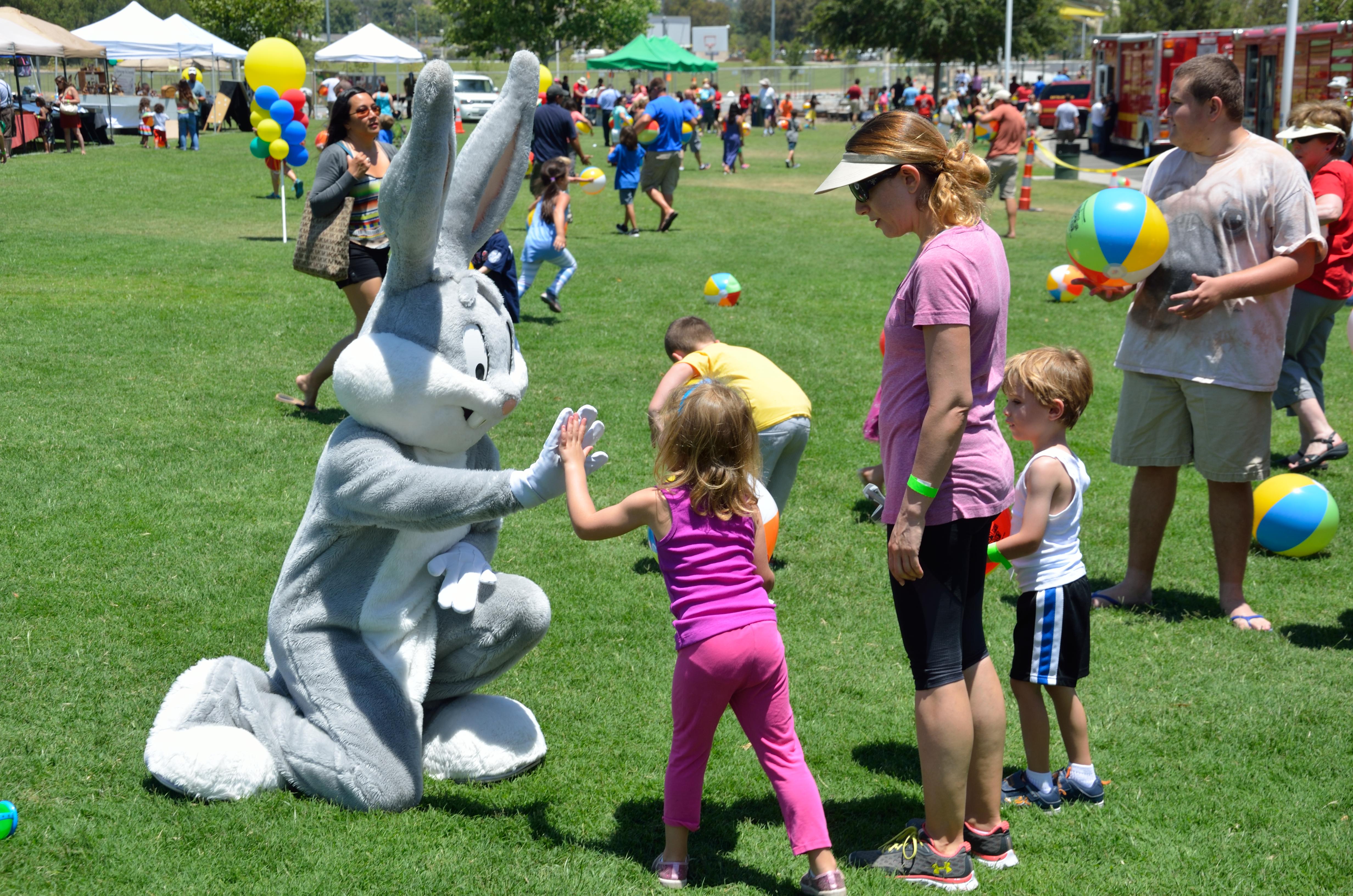 santa-clarita-senior-center-s-touch-a-truck-mowryjournal