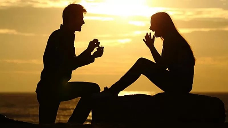 تفسير حلم رؤية شخص متخاصم معه يكلمني في المنام لابن سيرين