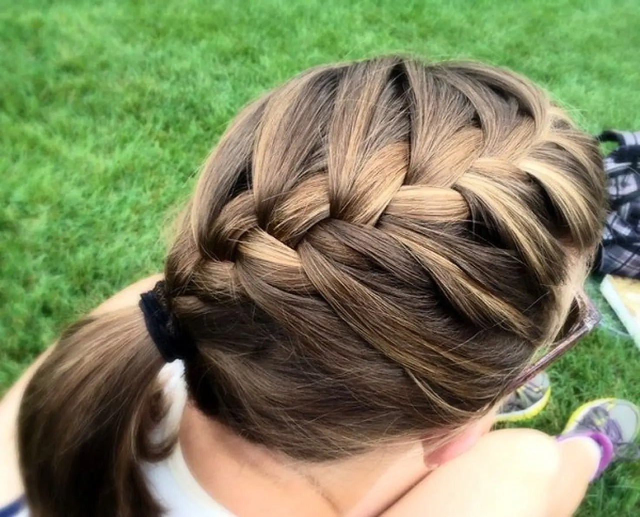 تسريحات شعر للمدرسة بالصور والخطوات