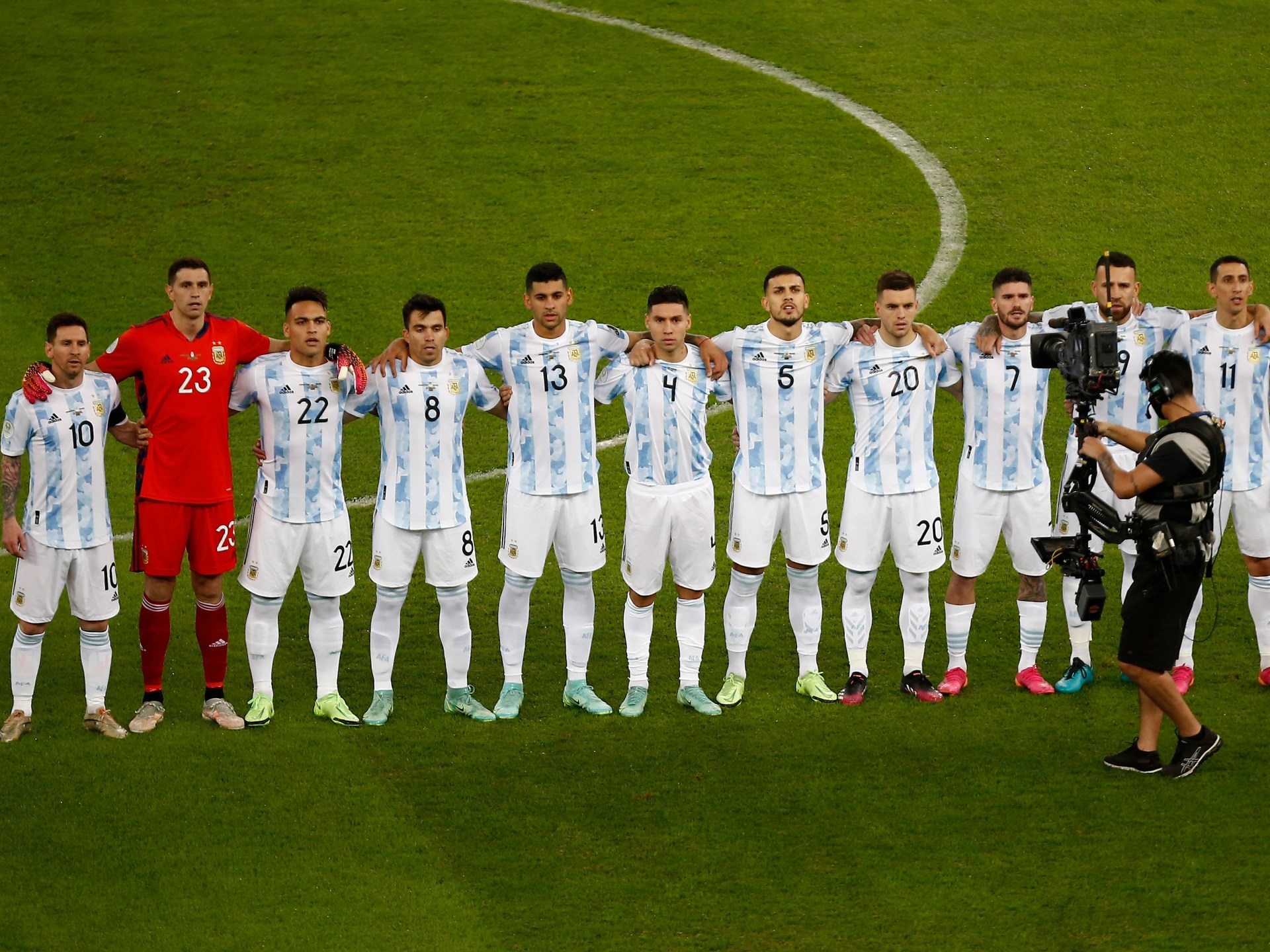 ما هو لقب منتخب الأرجنتين لكرة القدم