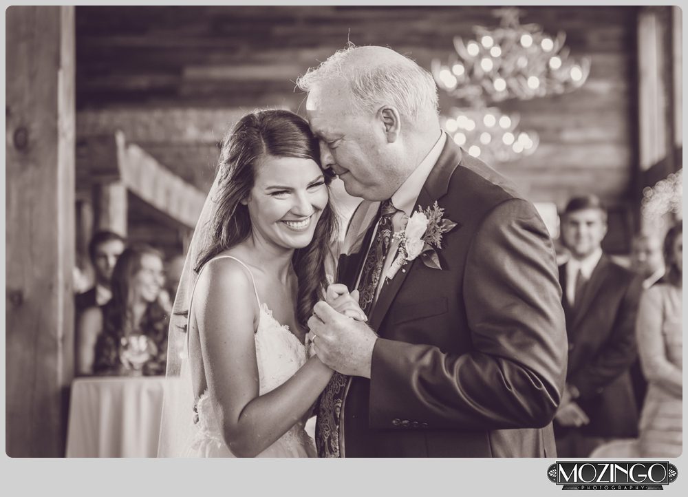 Sarah and William's Laurel Ridge Country Club Wedding! Mozingo