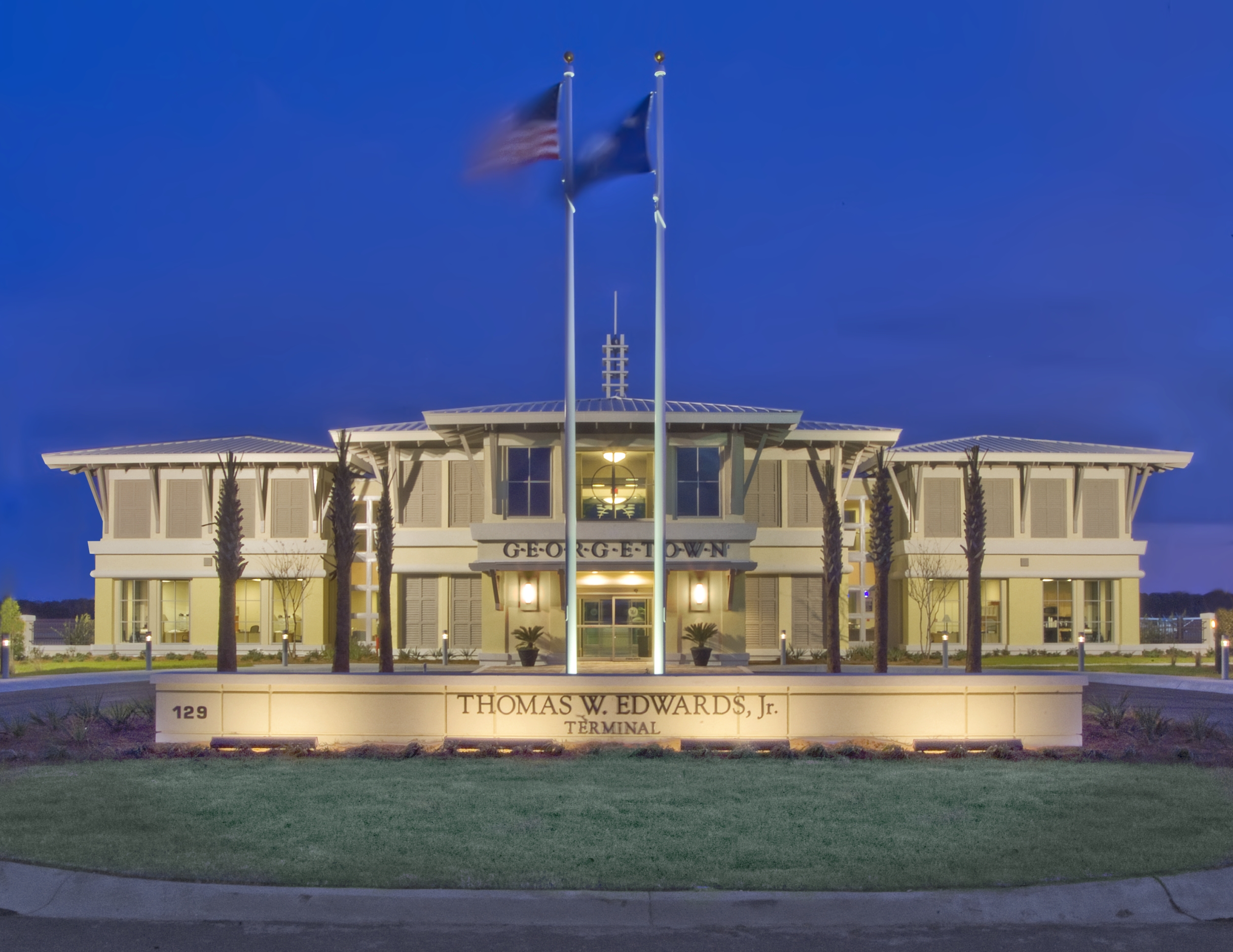 County Airport Terminal Mozingo + Wallace