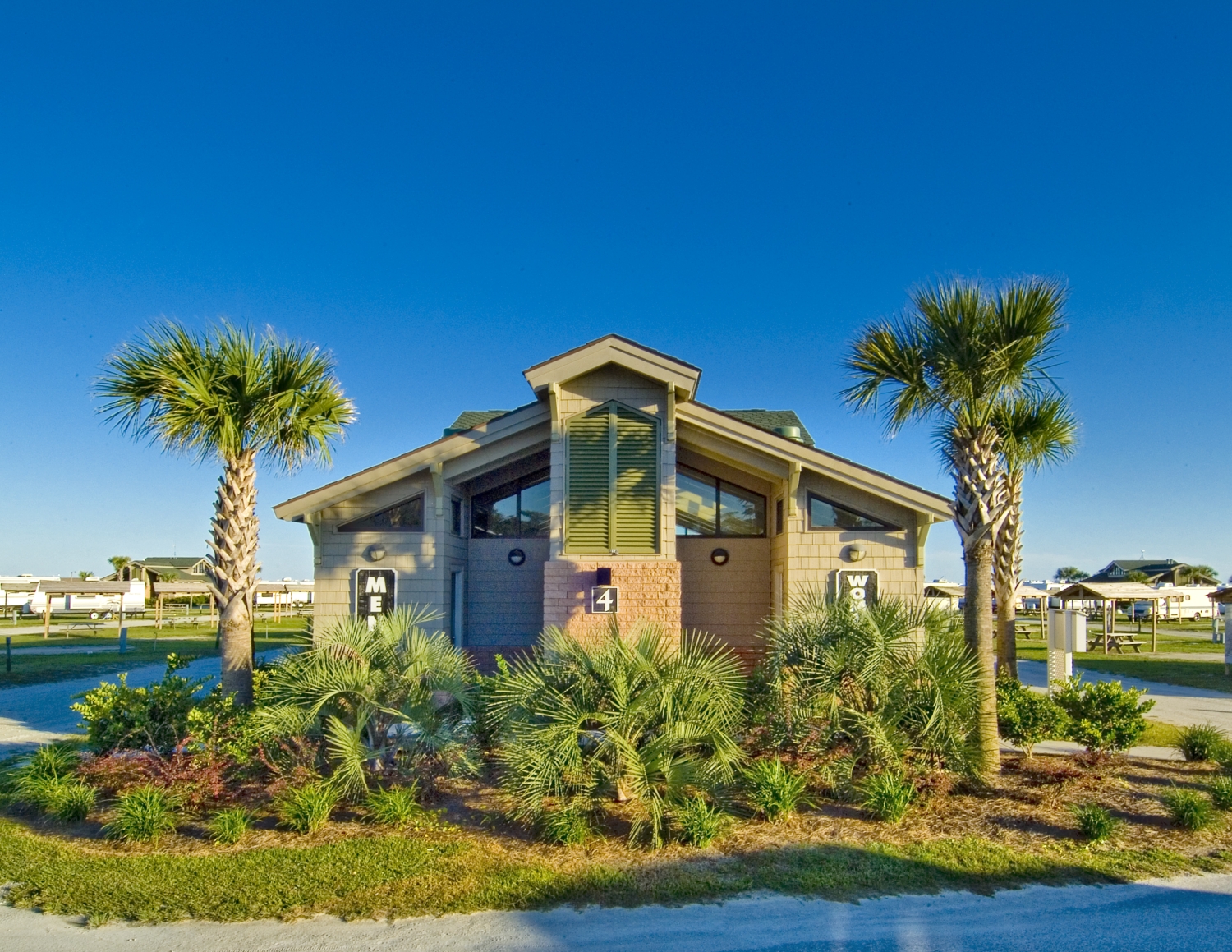 Myrtle Beach Travel Park Bathhouses Mozingo + Wallace
