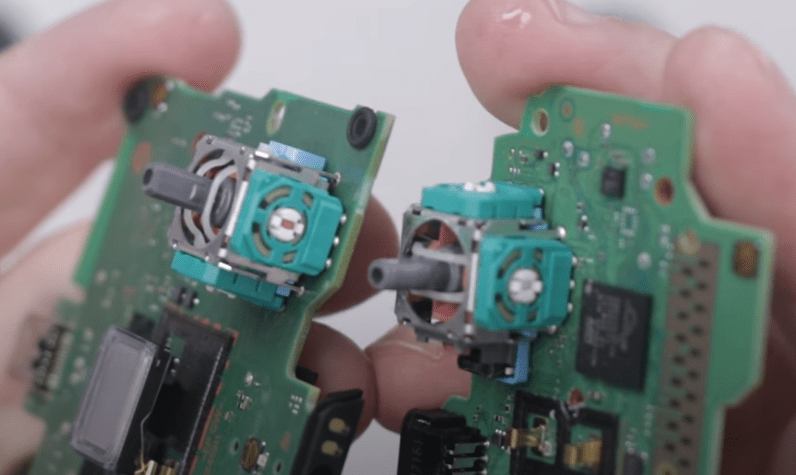 PS5 DualSense Teardown Features Repairability, Internal Look & DS4