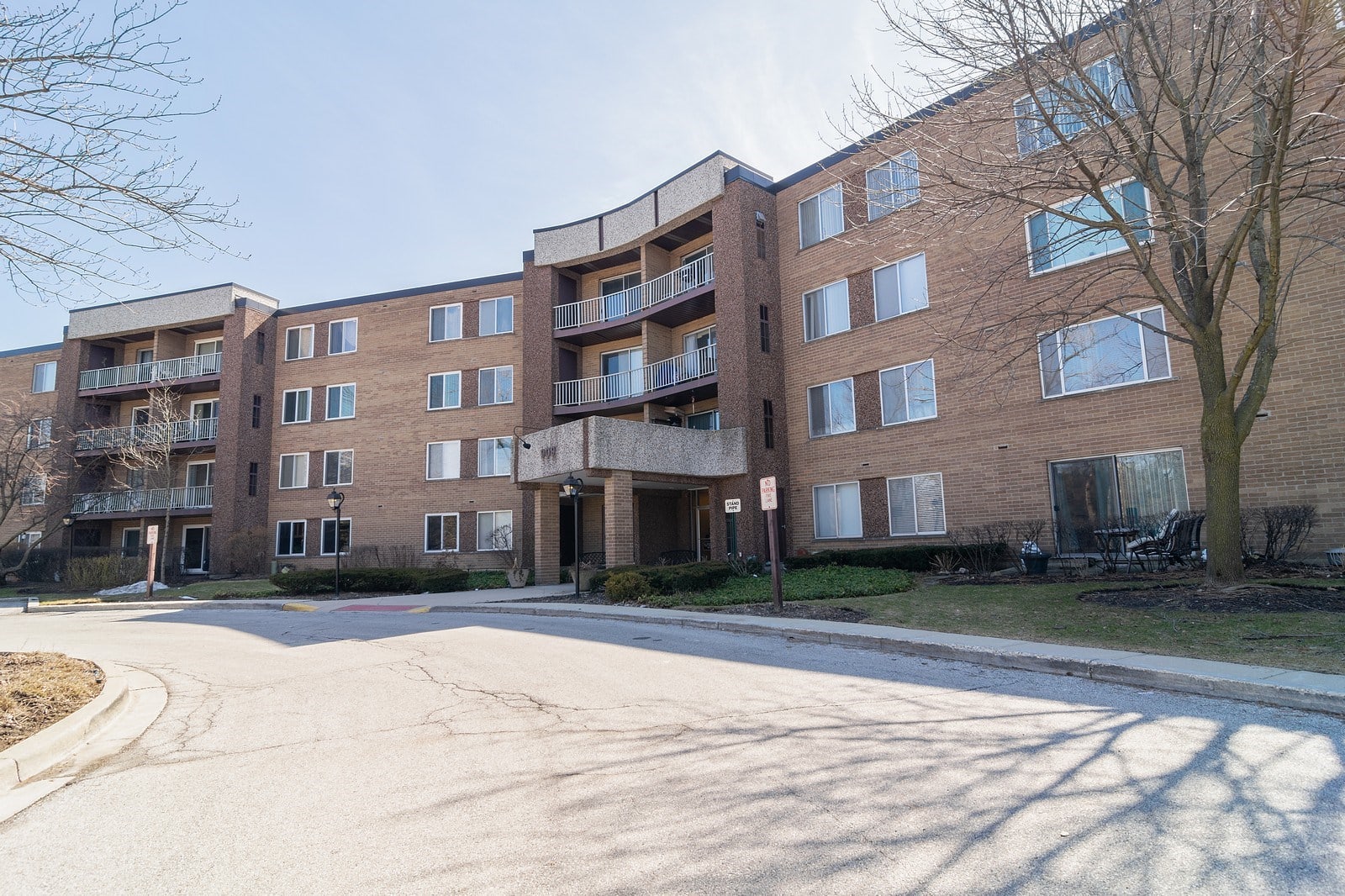 Willow Creek 3 Condominium Association Mperial Asset Management, LLC