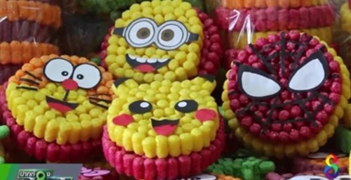 กระทงอาหารปลาข้าวโพดสี ไอเดียของคนขายอาหารปลา ..มาแรงปี 2560