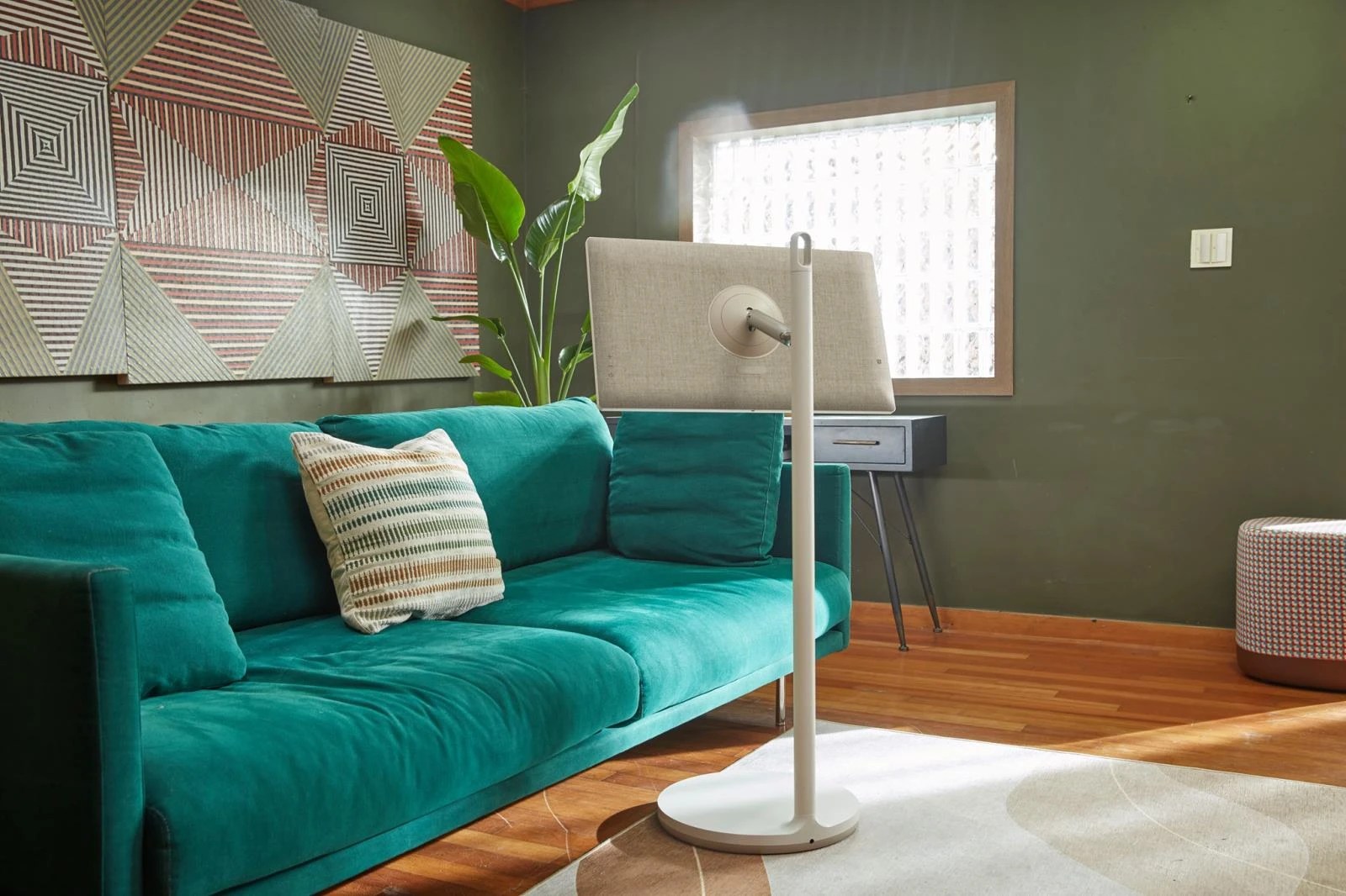 LG Stand By Me ทีวีสายมินิมอล คิ้วท์กว่านี้ไม่มีอีกแล้ว Marshomme