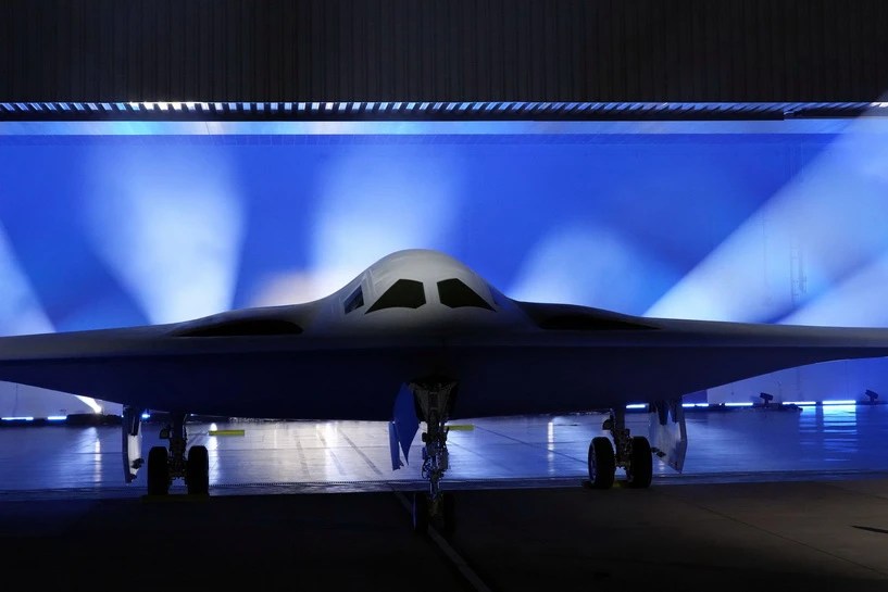 Photo Gallery สหรัฐฯ เปิดตัว 'B-21 Raider' เครื่องบินทิ้งระเบิดสเตลธ์
