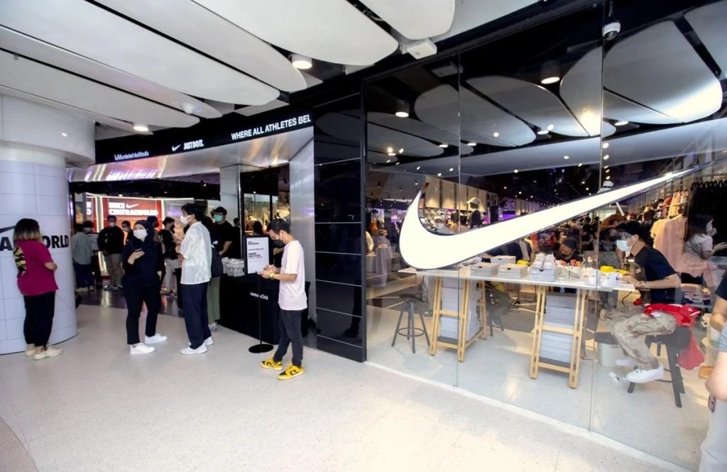 เซ็นทรัลเวิลด์เปิดตัวแฟลกชิปสโตร์โฉมใหม่ 2 สุดยอดแบรนด์สปอร์ตระดับโลก
