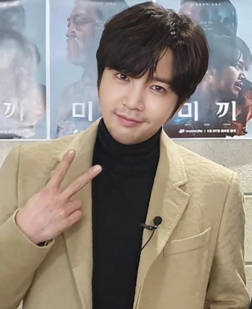 "Jang Keun Suk" sheds the image of a handsome, handsome man a