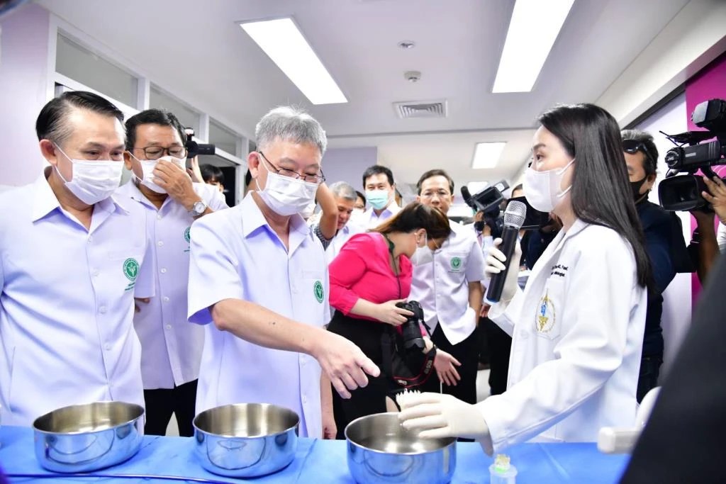 "Ministry of Public Health Opens Heart Valve Replacement Center for