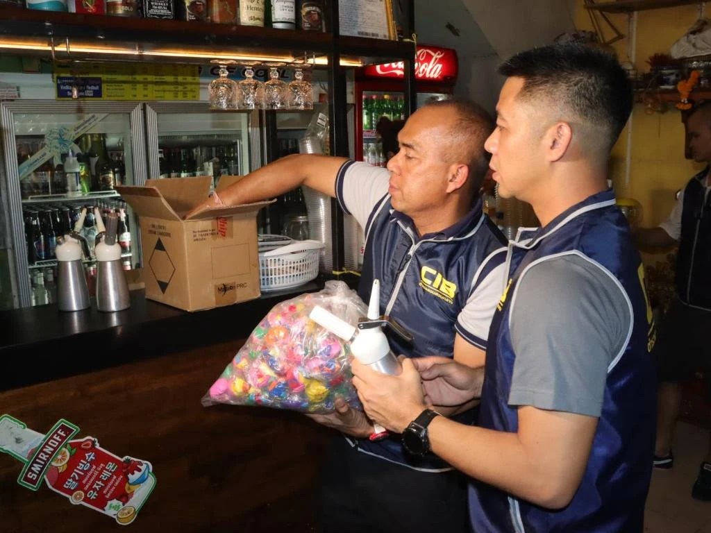 Khao San Road in a Frenzy as Authorities Crack Down on Laughing Gas