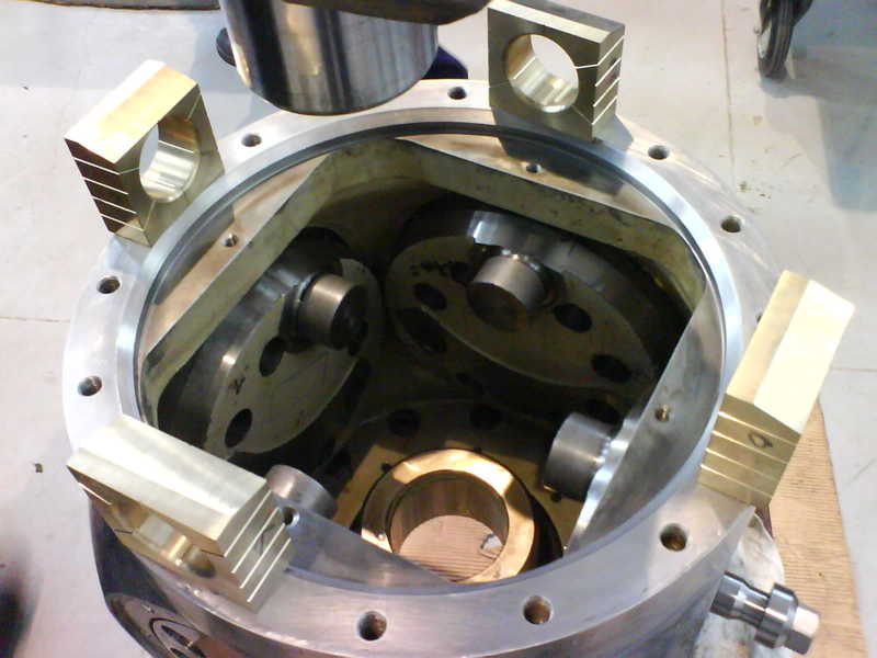 Overhaul of a controllable pitch propeller | Marine Propulsion Systems