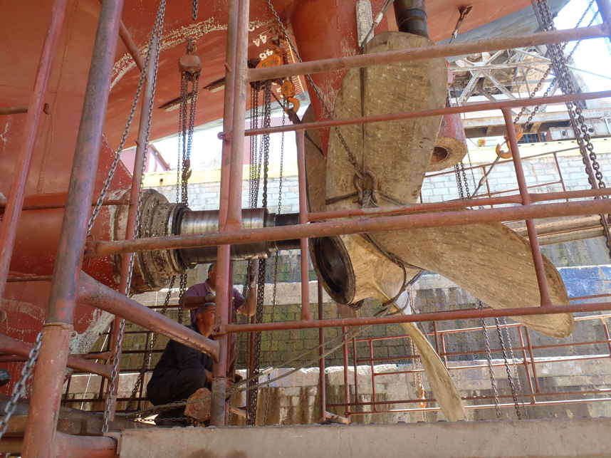 Keyless propeller and rudder Marine Propulsion Systems & Services