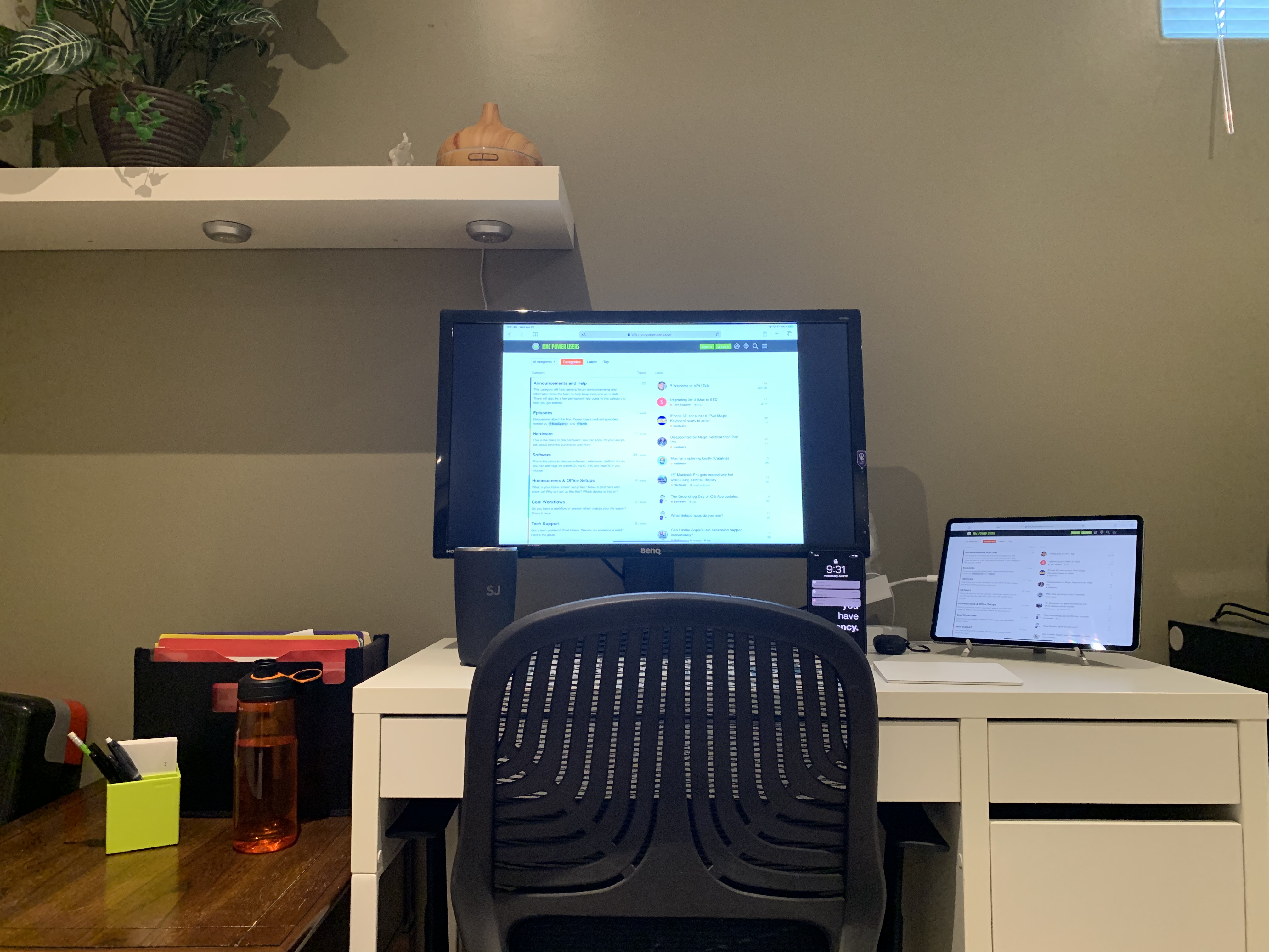 Share your iPad desktop setups? (Monitor, Keyboard, Mouse) Hardware