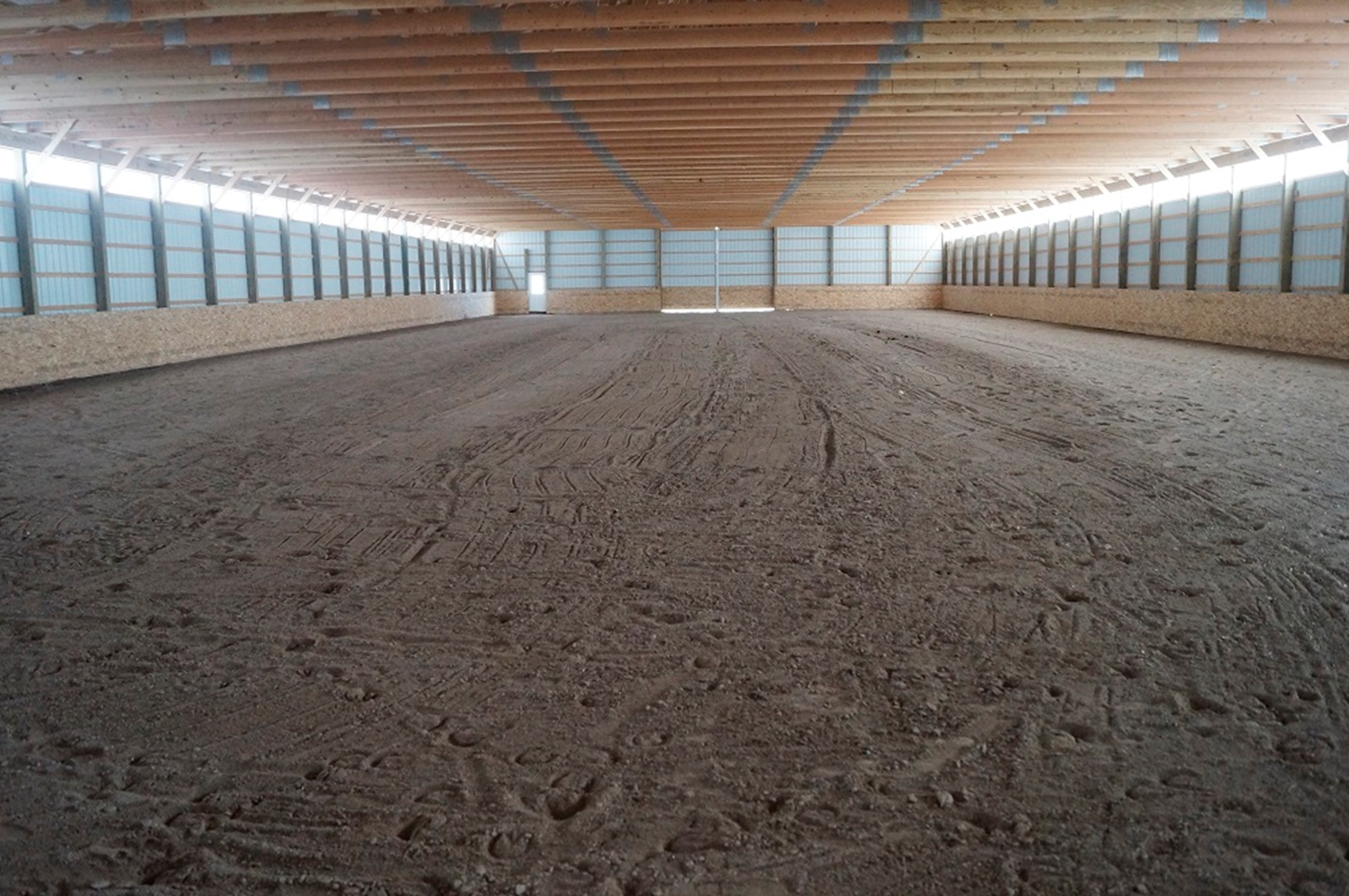 The Top Flooring Options for Custom Pole Barns in Kentucky MQS