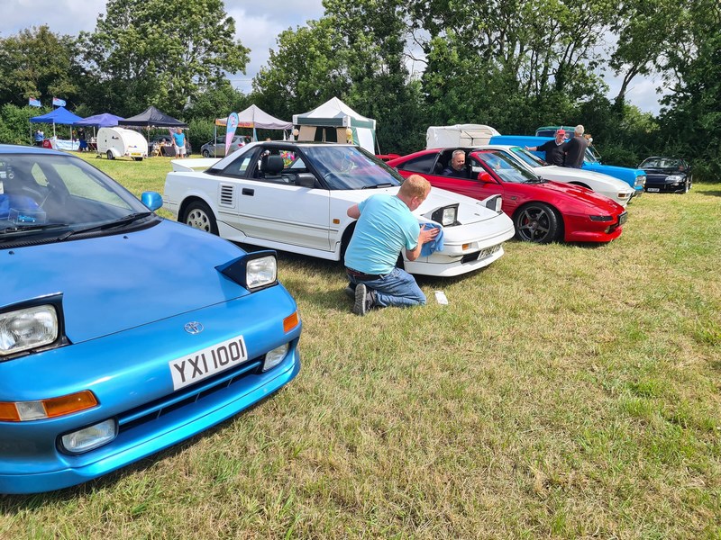 Wingfield Classic Car Show, Bedfordshire MR2 Drivers Club