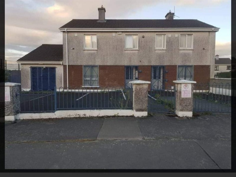 Meeting discussing future plans for residents of Moyross (Pineview