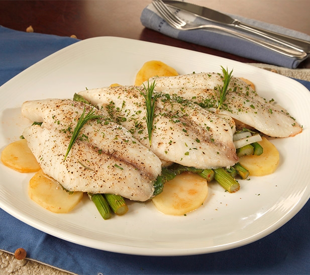 Tilapia al horno con papas y verduras Mr. Fish Sitio Oficial