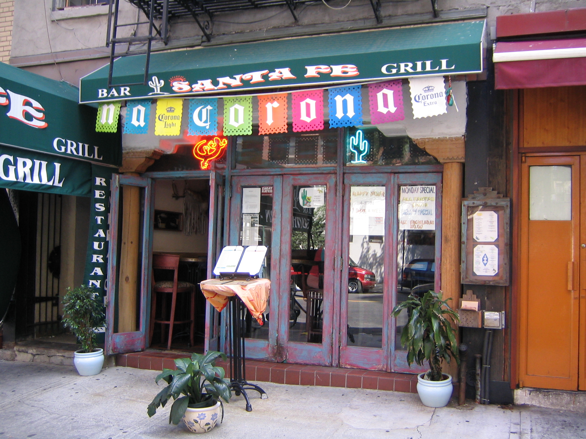 Santa Fe Bar & Grill Booze & Grub Reviews