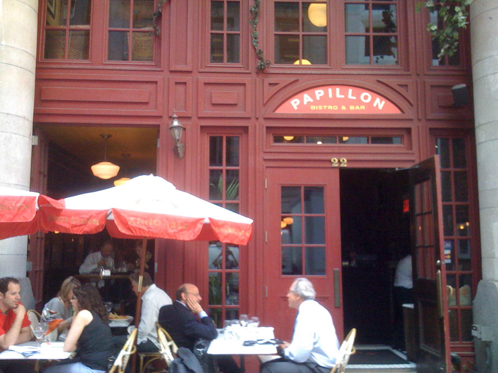 Papillon Bistro & Bar Restaurant Review Mr. Hipster