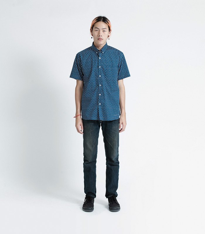 Mr.444 เสื้อเชิ้ตผู้ชายแขนสั้น ลายจุด Polka Dot สีเขียวน้ำ