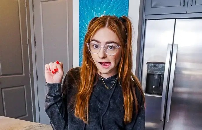 Reese Robbins Biography, Age, Family, Images, Net Worth - Mr. Measurements