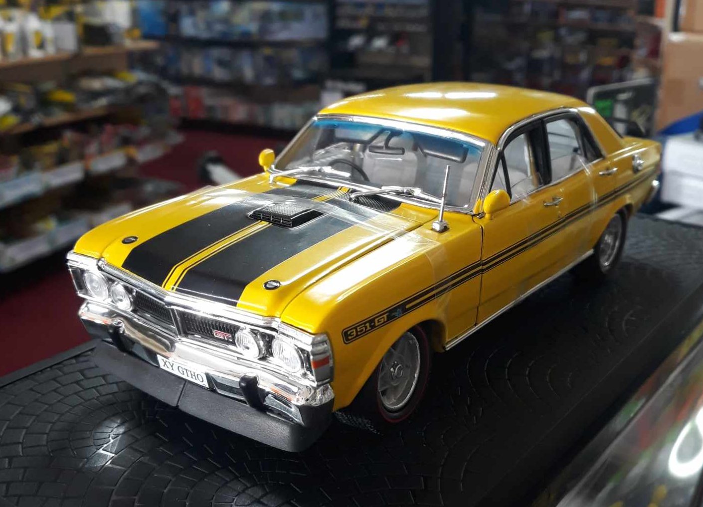 Diecast Distributors Australia 124th Scale Vehicle Ford XYGTHO