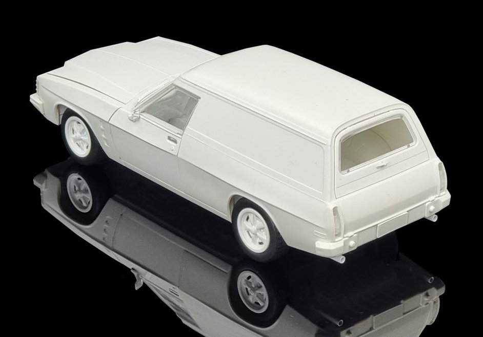 Diecast Distributors Australia 124th Scale Vehicle 1975 HJ Holden