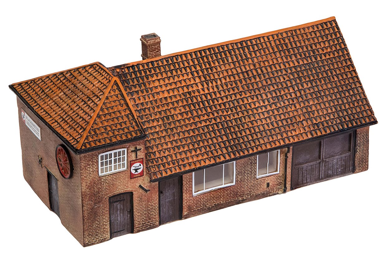 Hornby HO scale Building The Old Smithy R7264 Mr Models