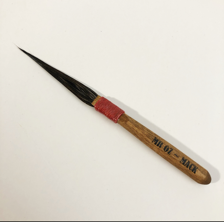 Red 000 Paint Brush Mr Oz Designs