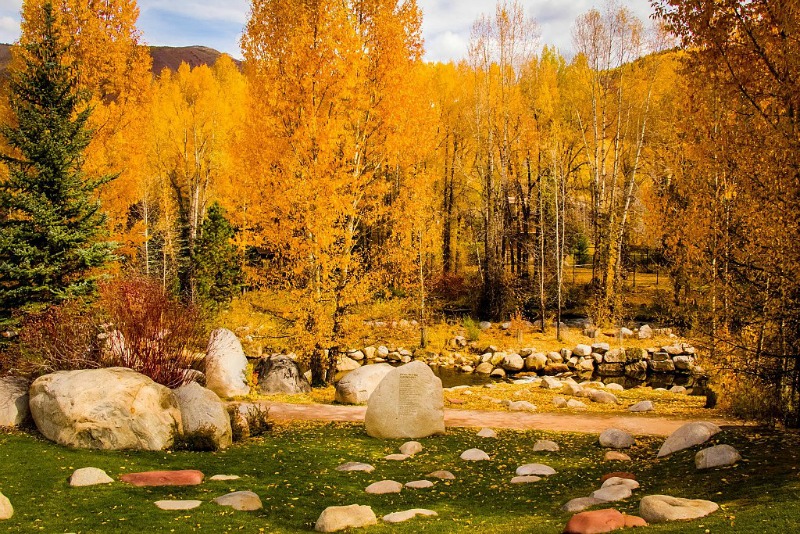 US Places to Visit in Fall