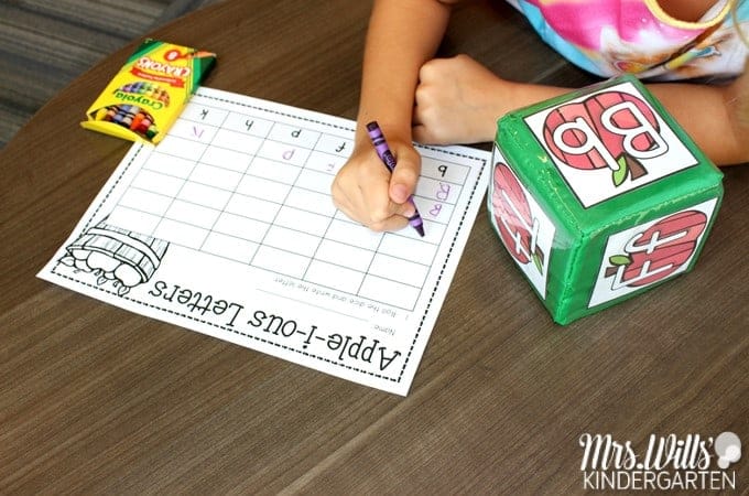 Start Centers in Kindergarten with these Sanity-Saving Tips!