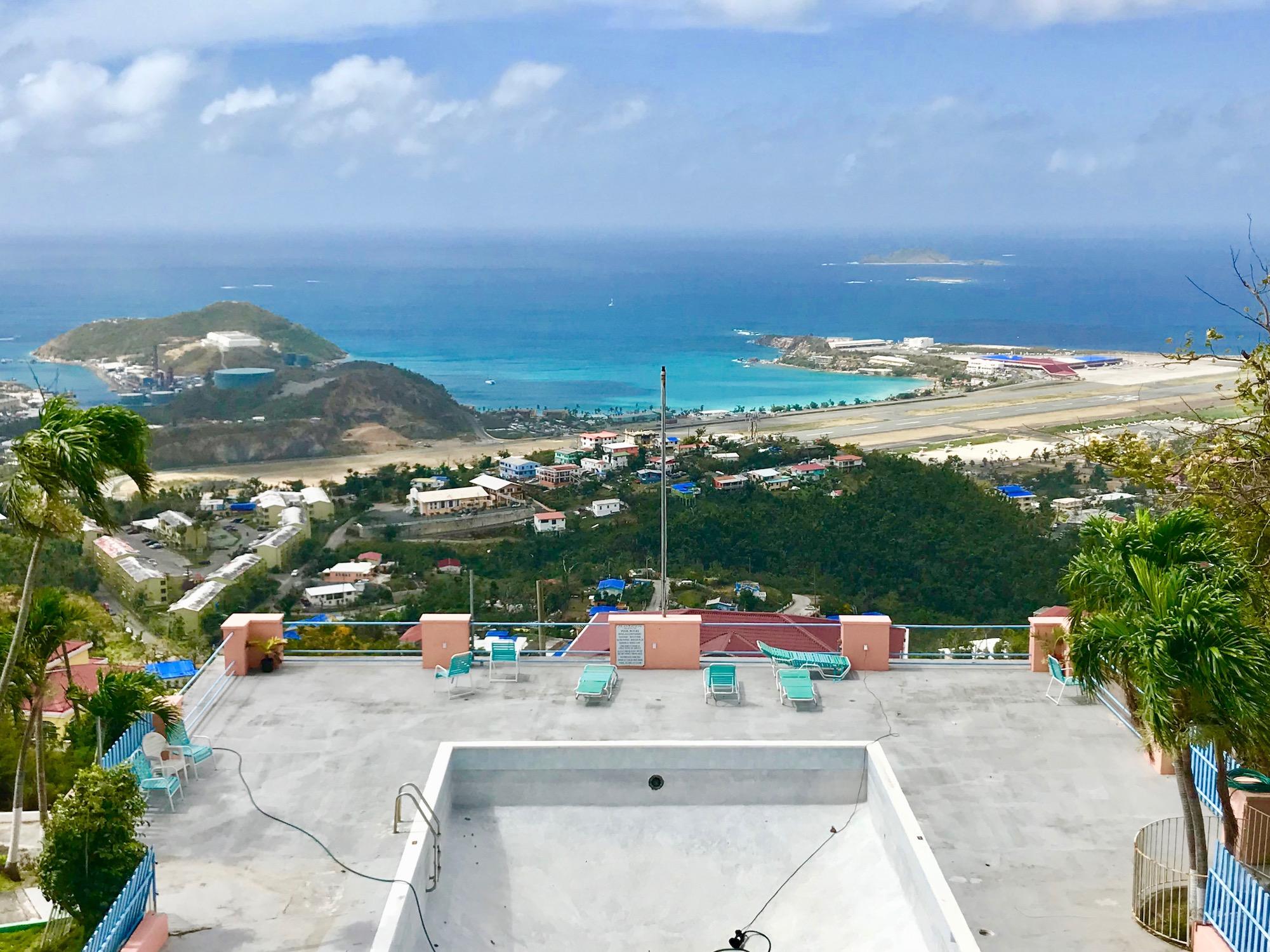 33 Plantation Manor, St. Thomas 00802 Condo for 1,100/mo