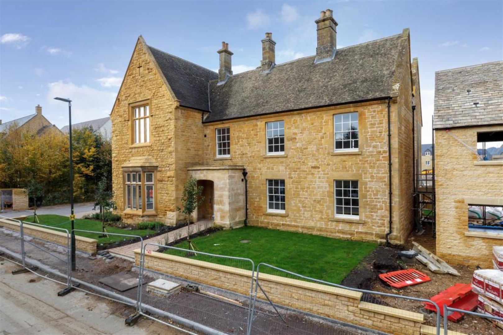 Victoria House 02 (Large) MRT Architects