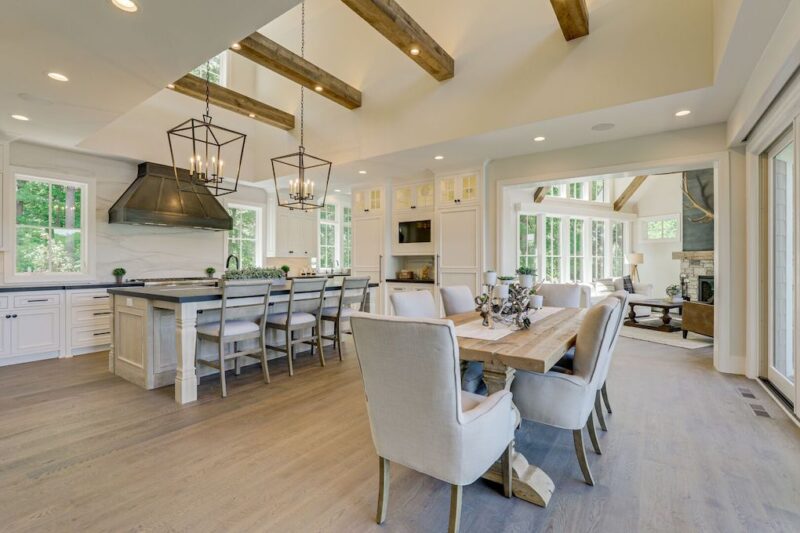 How Much Does Reclaimed Wood Cost? (2022 Cost Guide)